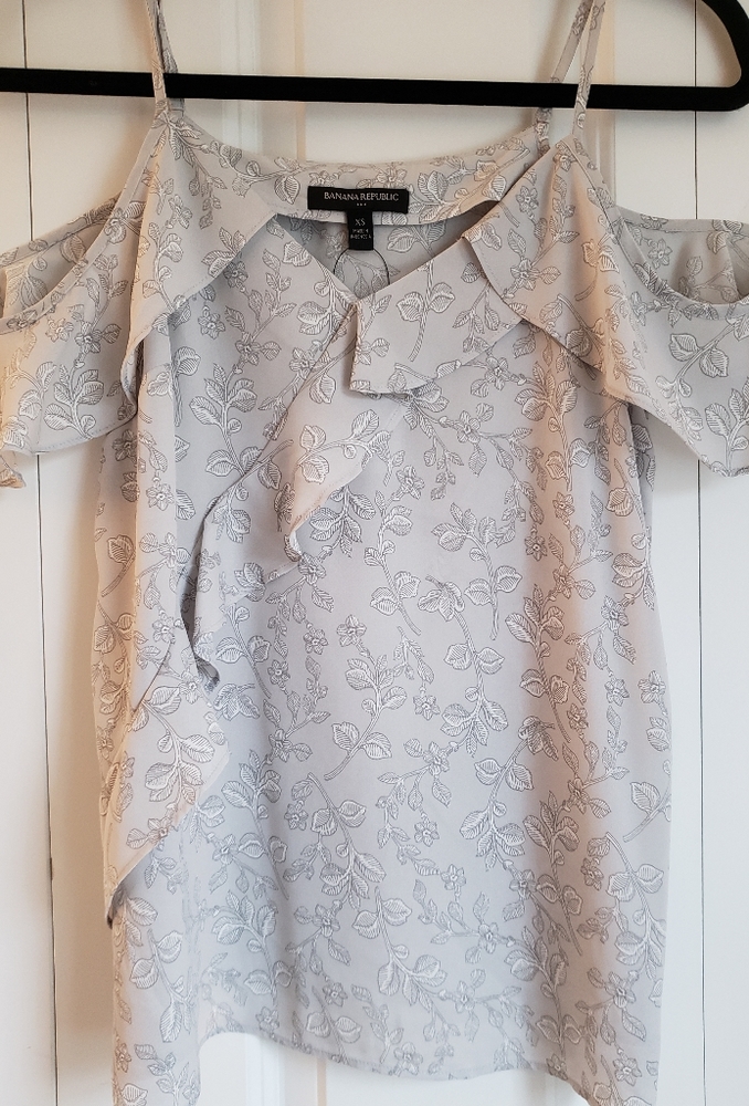 Banana republic off the shoulder top